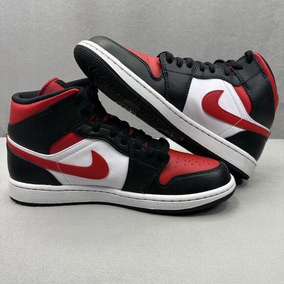 Nike Air Jordan 1 Mid 'Bred Toe' Mens Size 8 Shoes Black Red Chicago 2022 - Picture 5 of 8